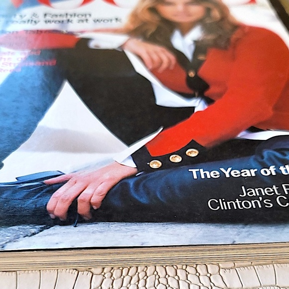 Rare Cindy Crawford Vogue Magazine August 1993 - Picture 7 of 11